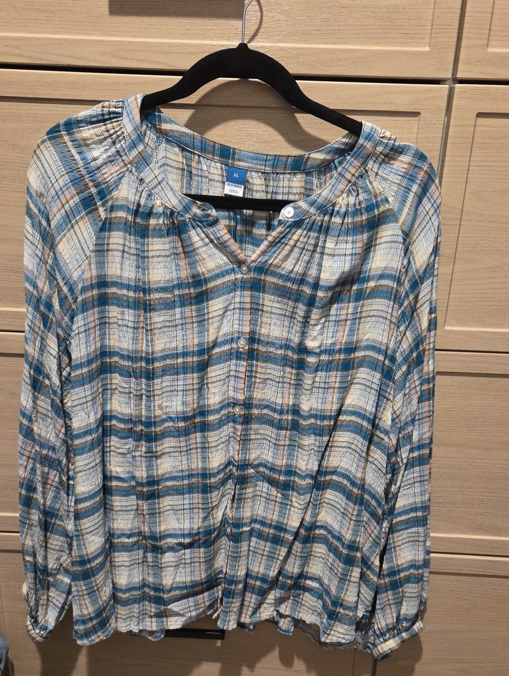Old Navy Blue and Cream Plaid Button-Front Women’s Shirt